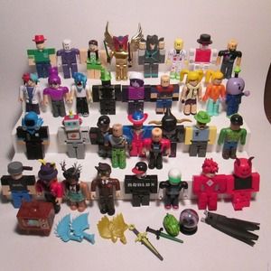 Huge Lot of Roblox Action Figure Toy Dolls Assorted Multicolor